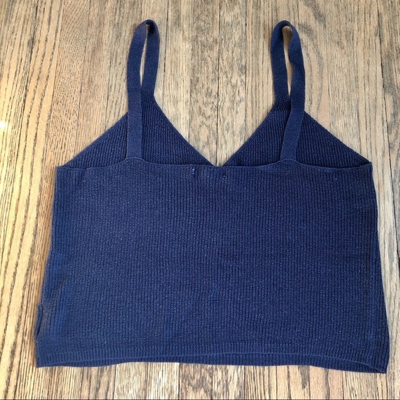 ✨3/$30✨Navy Blue Knit Cropped Tank Top | M​​ - Picture 2 of 7